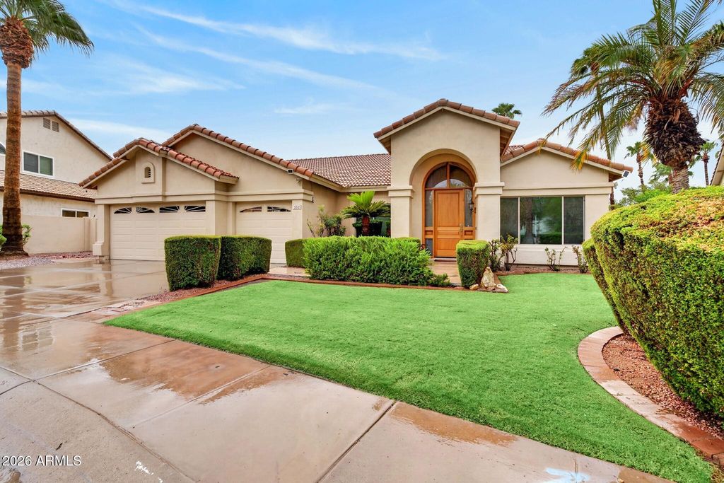 2010 E DIAS Drive, Gilbert, AZ 85234 — photo 2