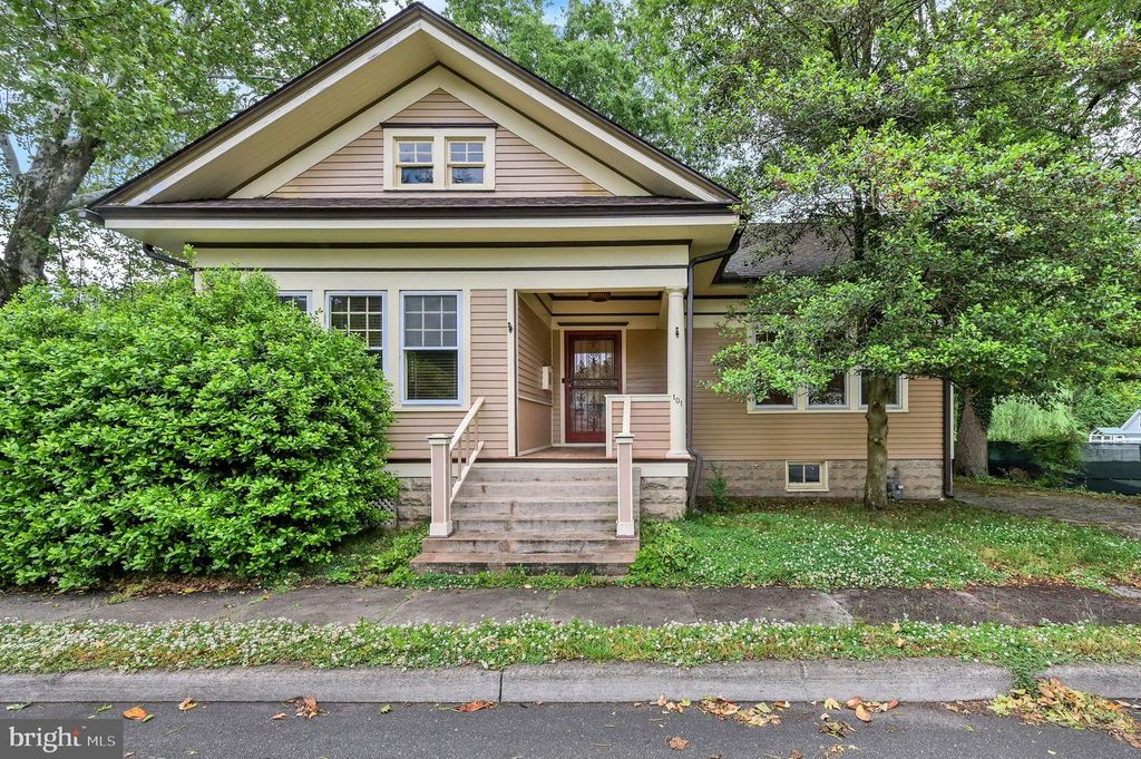101 N LAYTON AVE, Wyoming, DE 19934
