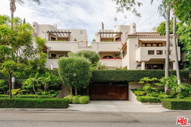 9024 Cynthia Street 204, West Hollywood, CA 90069