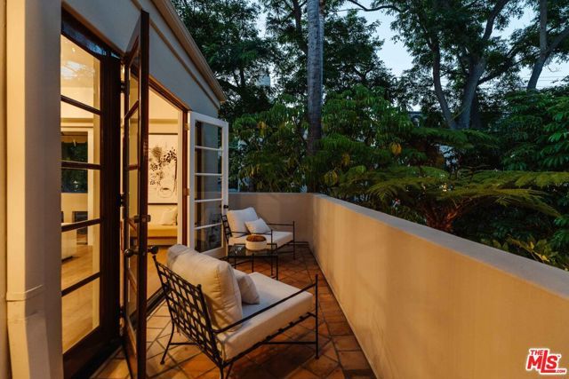 9024 Cynthia Street 204, West Hollywood, CA 90069