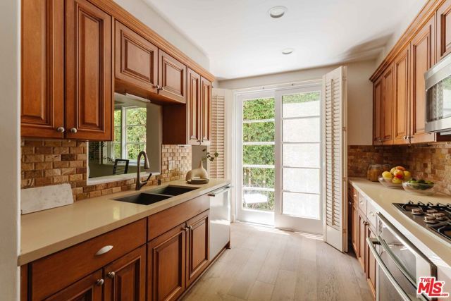 9024 Cynthia Street 204, West Hollywood, CA 90069