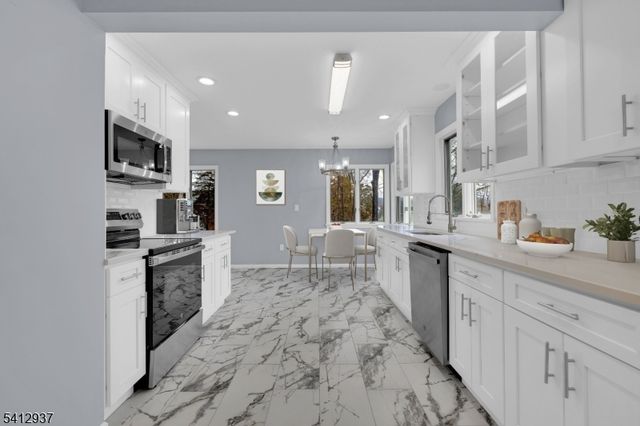 802 E Prospect St, Hackettstown Town, NJ 07840