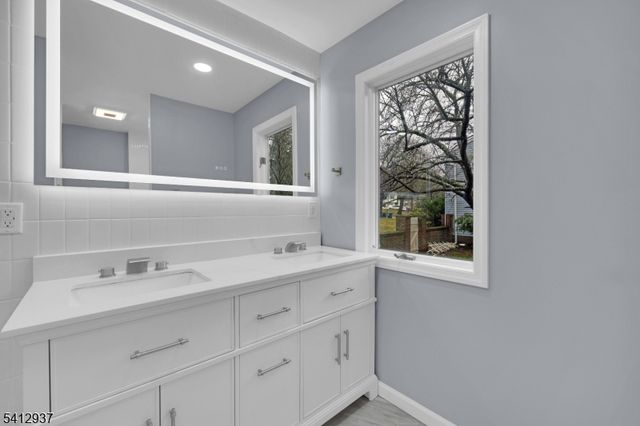 802 E Prospect St, Hackettstown Town, NJ 07840