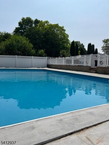 802 E Prospect St, Hackettstown Town, NJ 07840