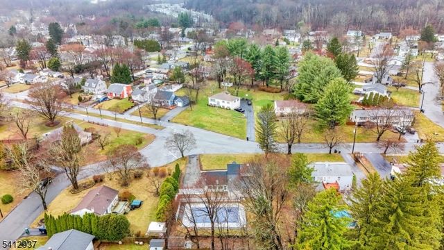 802 E Prospect St, Hackettstown Town, NJ 07840