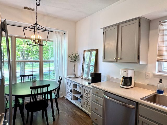 10989 Haig Point Drive, Fishers, IN 46037