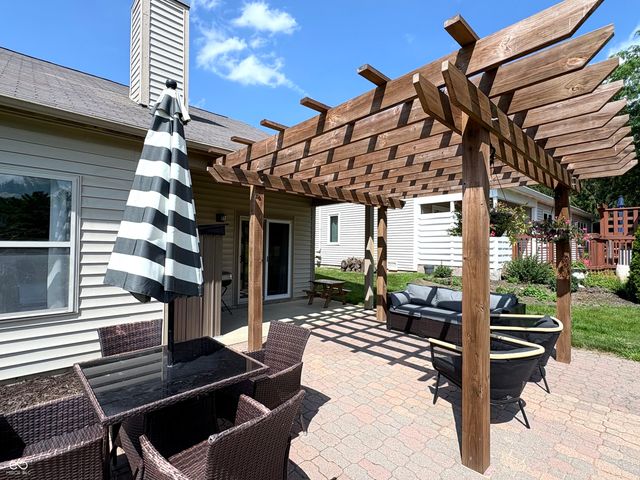 10989 Haig Point Drive, Fishers, IN 46037