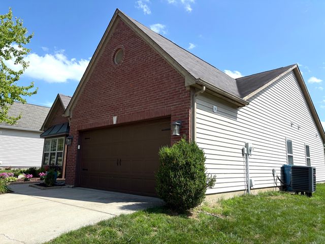 10989 Haig Point Drive, Fishers, IN 46037