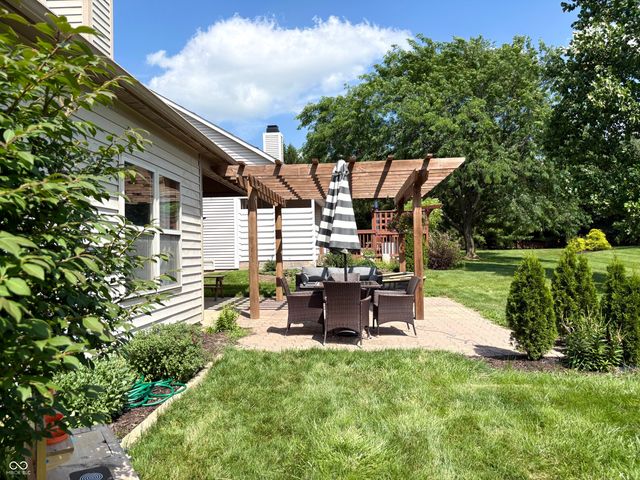 10989 Haig Point Drive, Fishers, IN 46037
