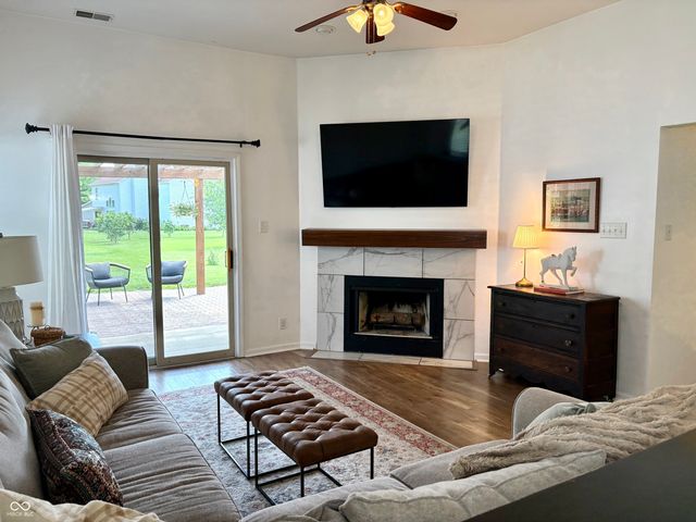 10989 Haig Point Drive, Fishers, IN 46037
