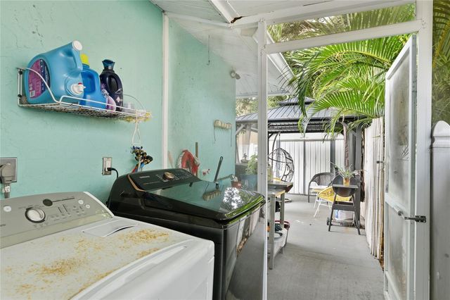 3825 PROCTOR ROAD, Sarasota, FL 34233