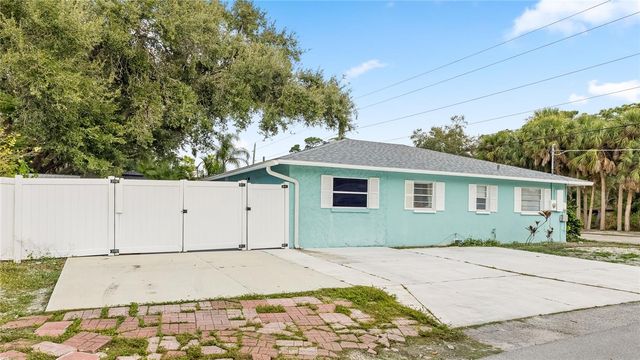 3825 PROCTOR ROAD, Sarasota, FL 34233