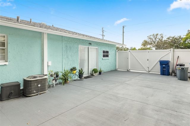 3825 PROCTOR ROAD, Sarasota, FL 34233