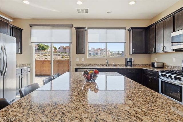 2772 Brinkley Manor Street, Laughlin, NV 89029