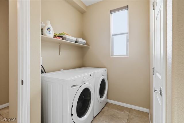 2772 Brinkley Manor Street, Laughlin, NV 89029