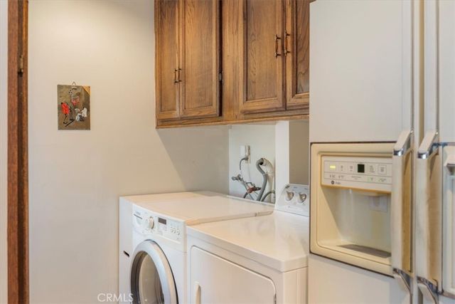 22154 Burton, Canoga Park, CA 91304