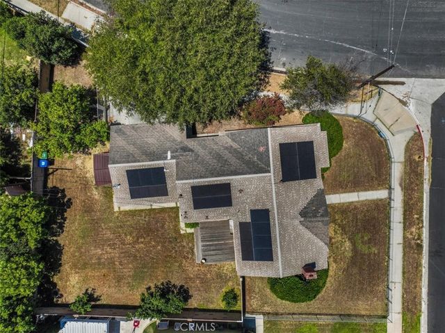 22154 Burton, Canoga Park, CA 91304