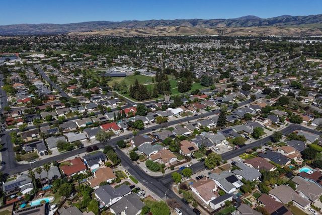 5810 Zileman Drive, San Jose, CA 95123