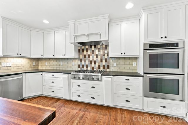 4467 Woodlark Lane, Charlotte, NC 28211
