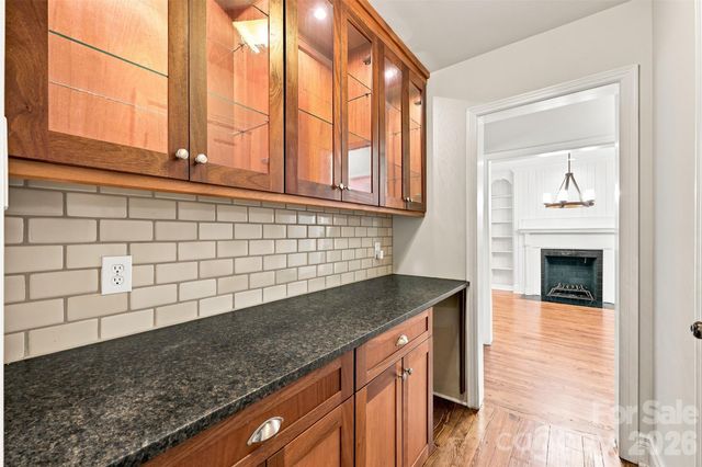 4467 Woodlark Lane, Charlotte, NC 28211