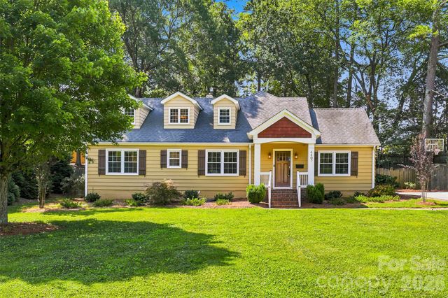 4467 Woodlark Lane, Charlotte, NC 28211