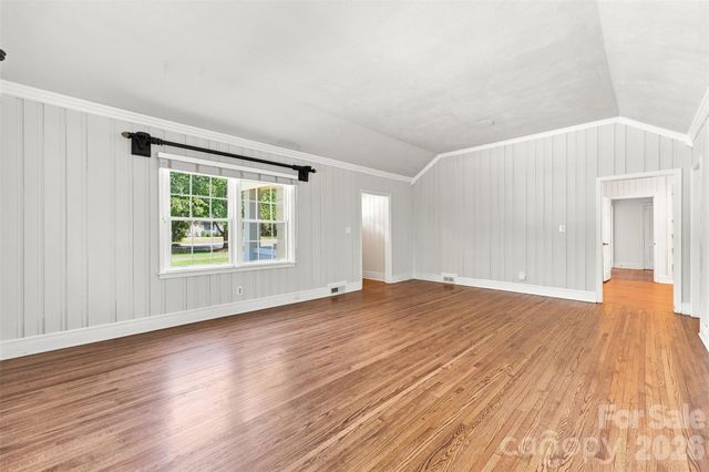 4467 Woodlark Lane, Charlotte, NC 28211