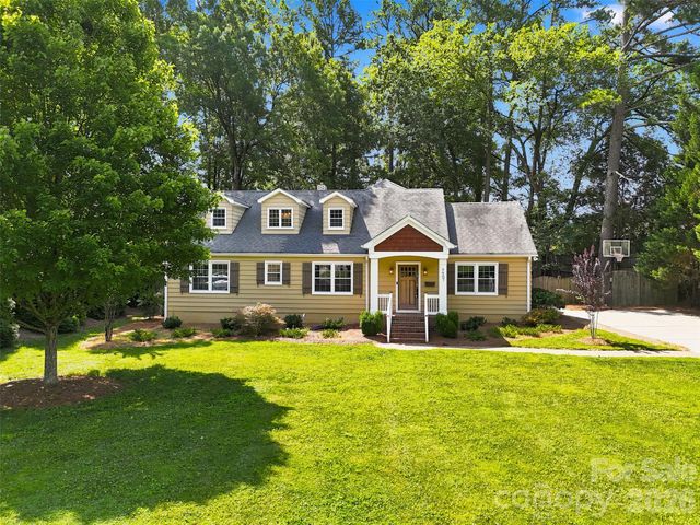 4467 Woodlark Lane, Charlotte, NC 28211