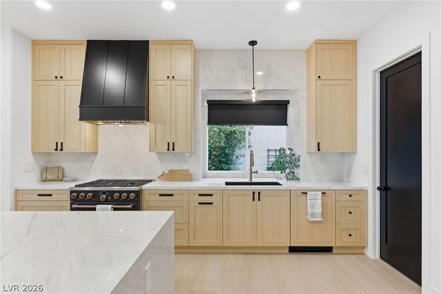 720 Sir James Bridge Way, Las Vegas, NV 89145