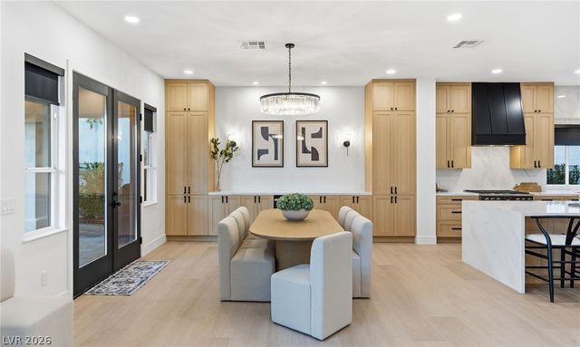 720 Sir James Bridge Way, Las Vegas, NV 89145