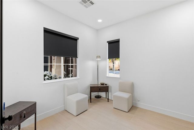 720 Sir James Bridge Way, Las Vegas, NV 89145