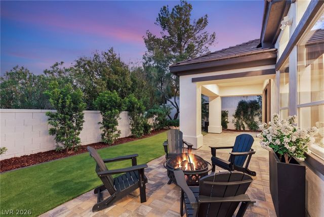 720 Sir James Bridge Way, Las Vegas, NV 89145