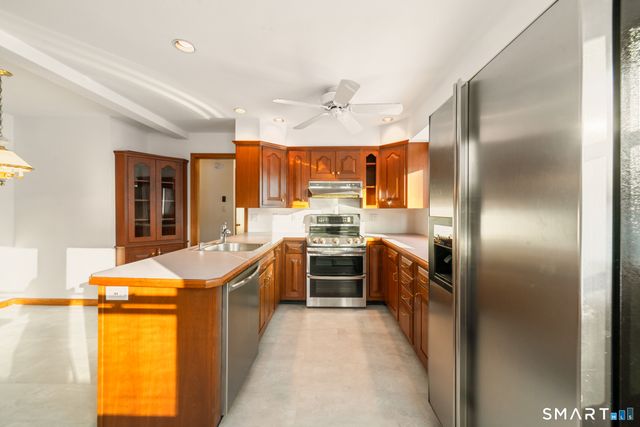 672 Old Waterbury Road, Southbury, CT 06488