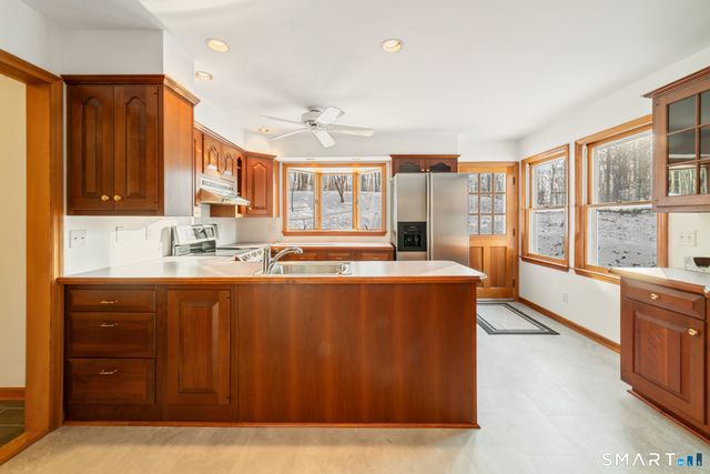 672 Old Waterbury Road, Southbury, CT 06488