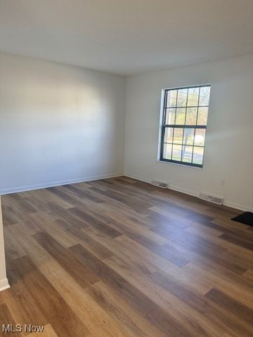 1251 Bailey Road, Cuyahoga Falls, OH 44221