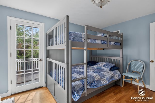 15 W 25th Street, Holland, MI 49423