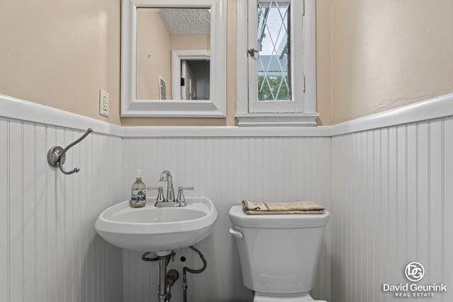 15 W 25th Street, Holland, MI 49423