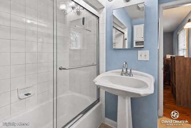15 W 25th Street, Holland, MI 49423