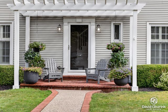 15 W 25th Street, Holland, MI 49423