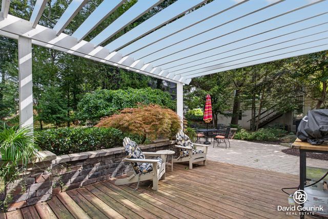 15 W 25th Street, Holland, MI 49423