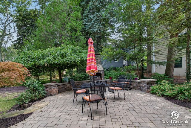 15 W 25th Street, Holland, MI 49423