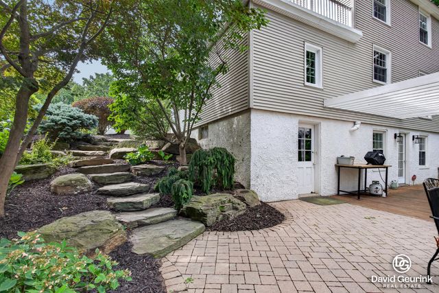 15 W 25th Street, Holland, MI 49423