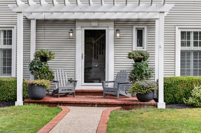 15 W 25th Street, Holland, MI 49423