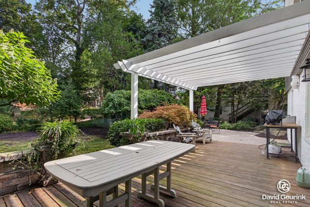 15 W 25th Street, Holland, MI 49423