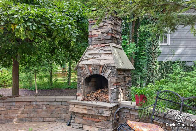 15 W 25th Street, Holland, MI 49423