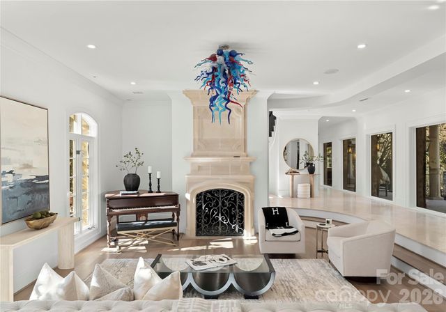 4231 Fox Brook Lane, Charlotte, NC 28211