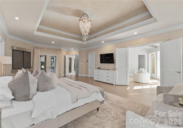 4231 Fox Brook Lane, Charlotte, NC 28211