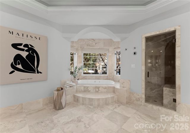 4231 Fox Brook Lane, Charlotte, NC 28211