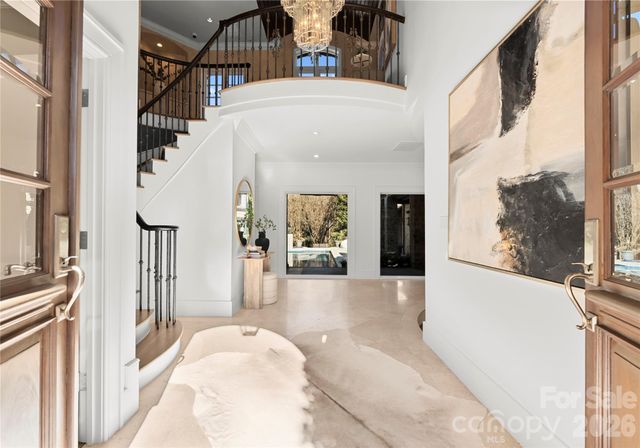 4231 Fox Brook Lane, Charlotte, NC 28211