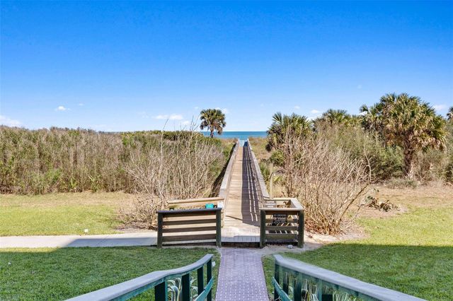 13 LAS BRISAS WAY, Palm Coast, FL 32137