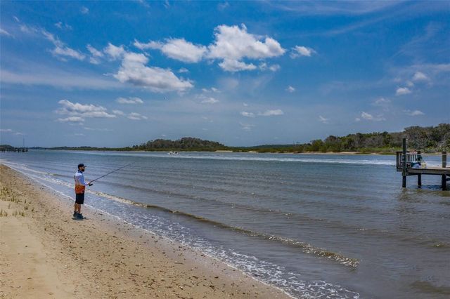 13 LAS BRISAS WAY, Palm Coast, FL 32137